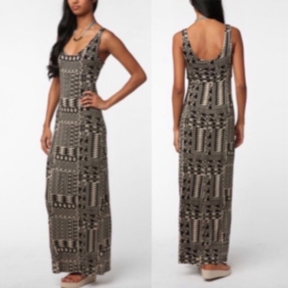 🔥FLASH SALE! NWOT Staring at Stars Maxi Dress